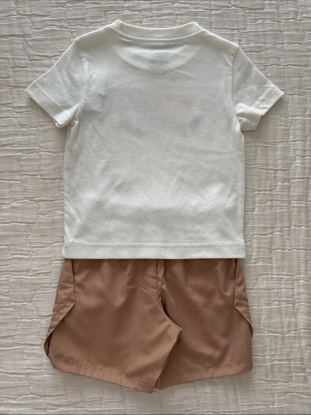 Nike NWT Boys 2 Pc Logo Tee and Dri-Fit Tan Shorts - White/Tan, Size 2T